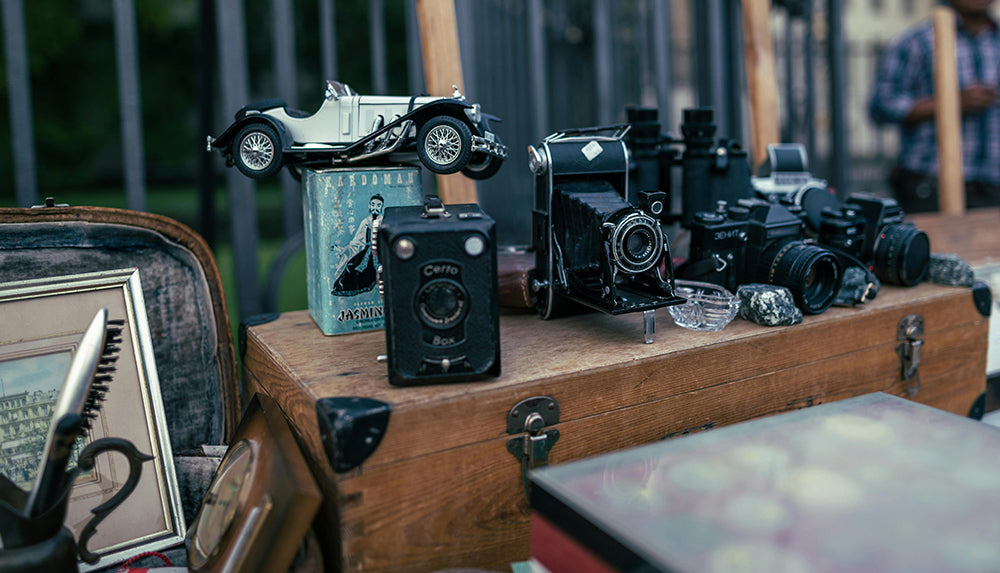 Mercato della Montagnola a Bologna: Il Mercatino Vintage e Storico da Non Perdere
