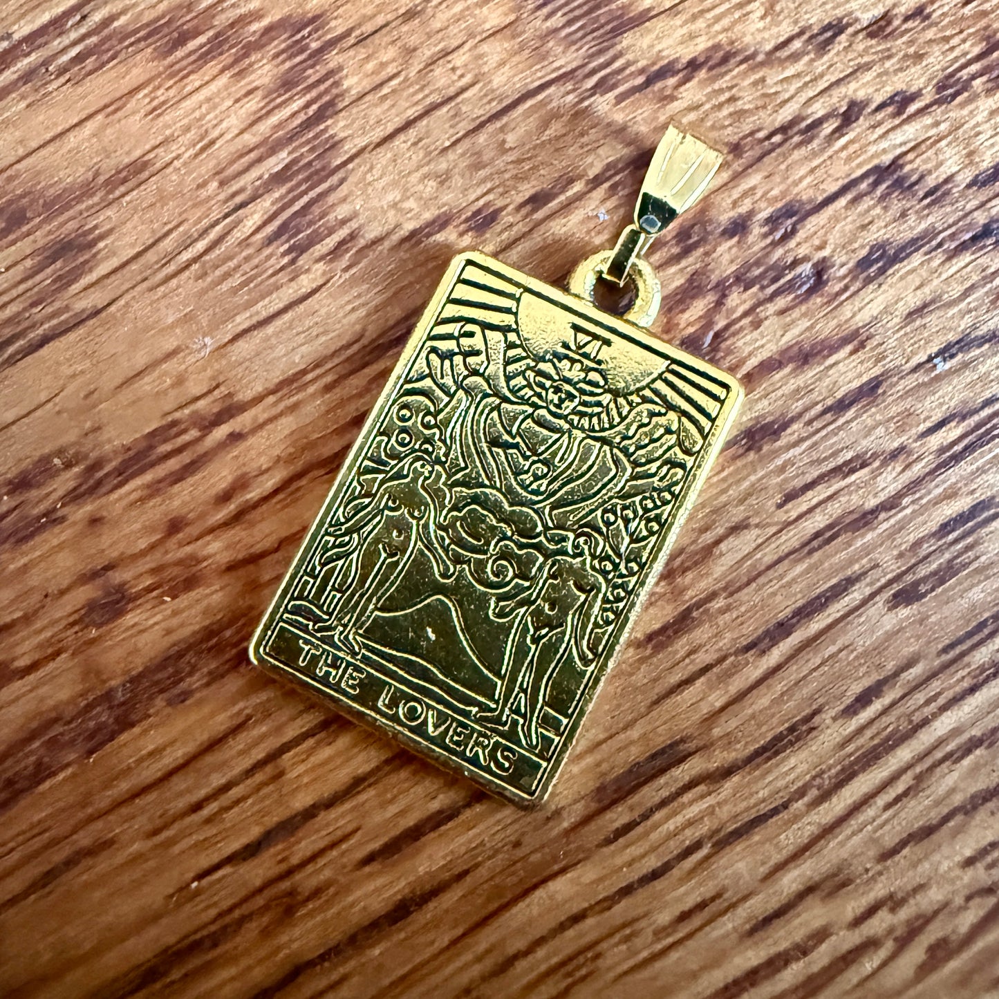 Gli Amanti tarocchi ciondolo vintage in metallo oro - Spagna 2000