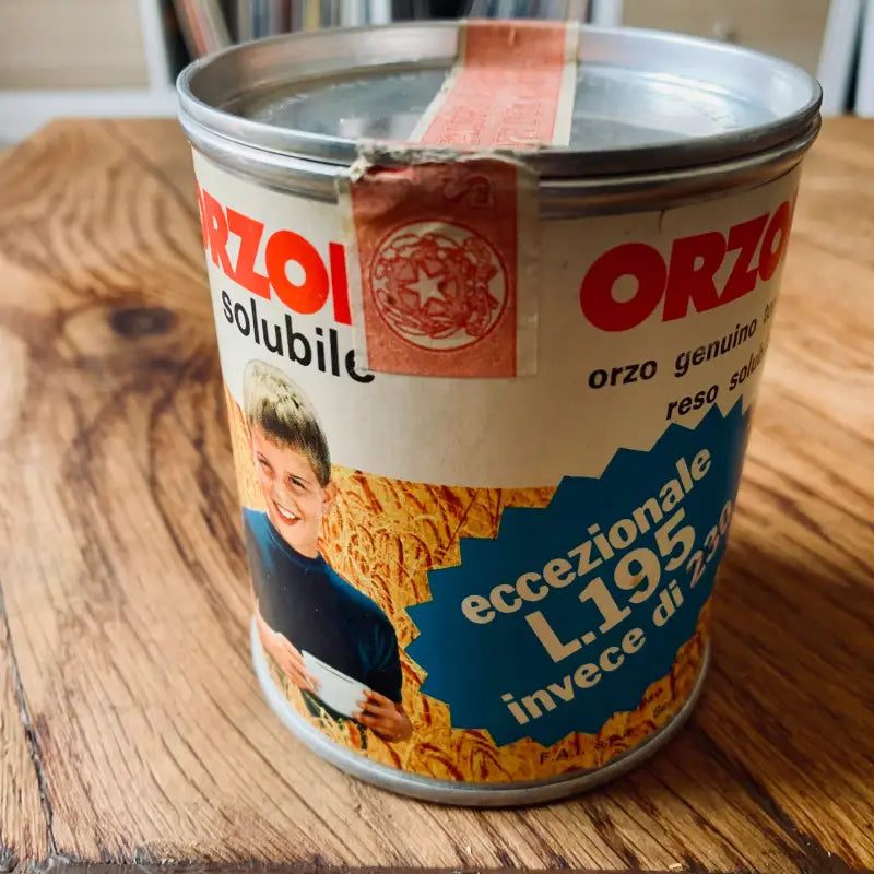 Lattina vintage in metallo di Orzoro, bevanda solubile a base di orzo.