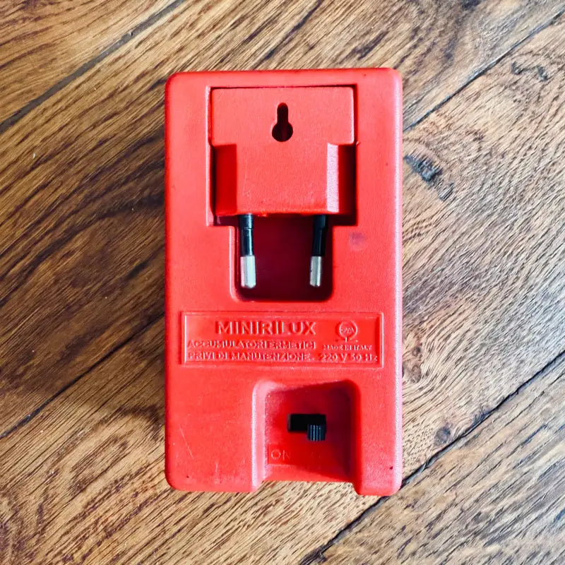 Minirilux Luce Interruttore Ricaricabile - Italia 1975 - Torce vintage