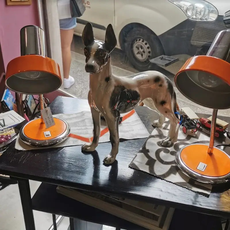 Modernariato A piedi nudi nel ’900 - Negozi vintage