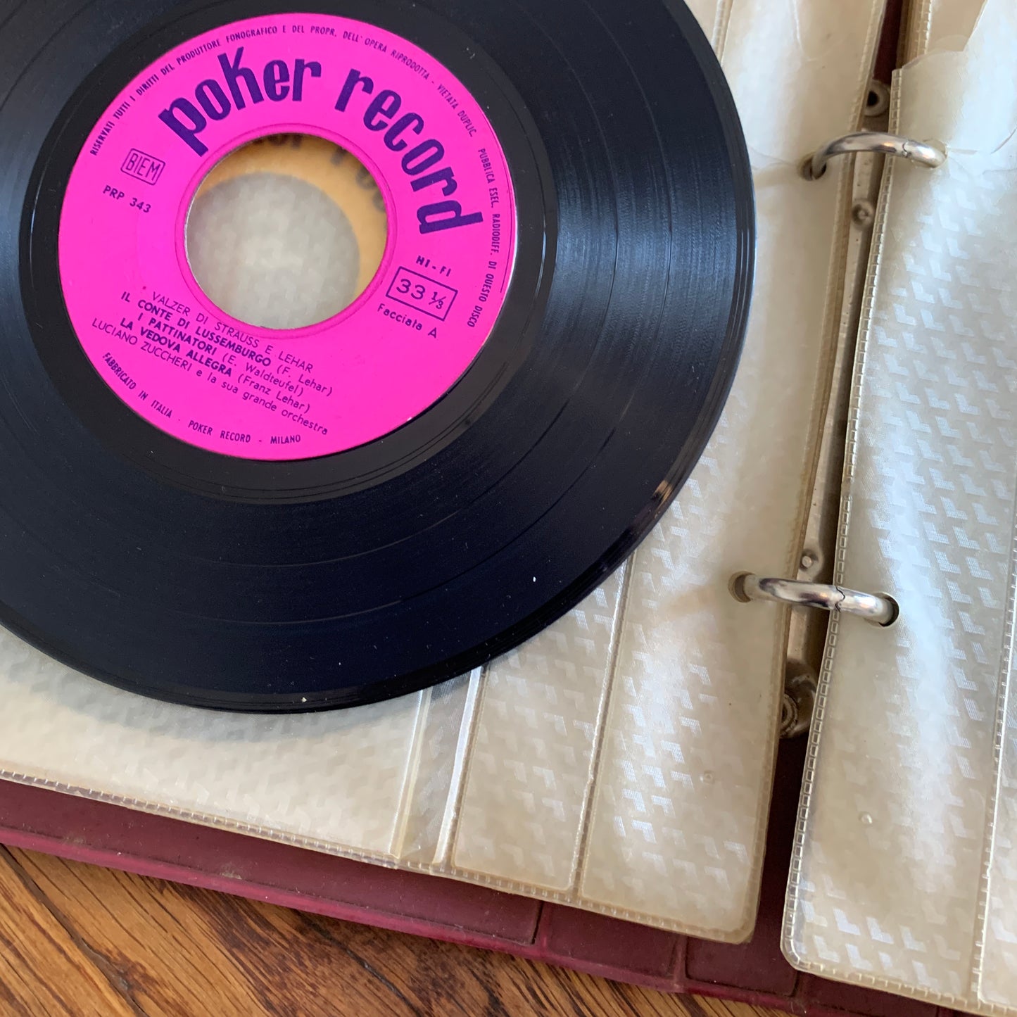 45 RPM Vinyl Record Holder - Italy 1970