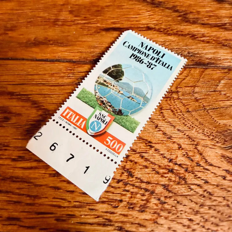 Scudetto Napoli Maradona Francobollo 500 Lire V. Cozzella - Italia 1987 - Francobolli