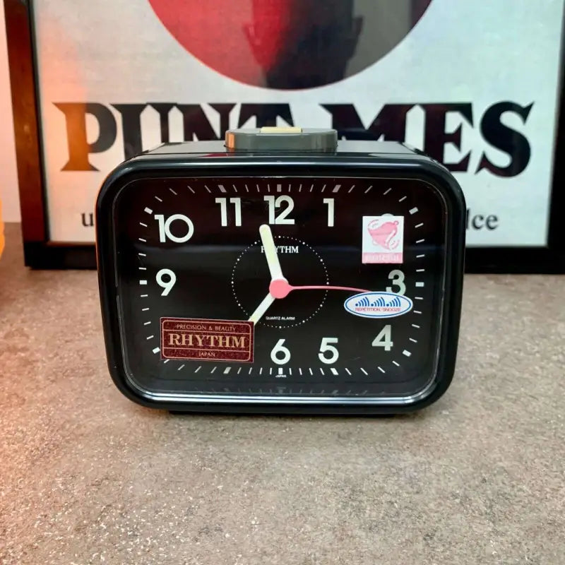 Sveglia Vintage Meccanica ’Rhythm’ Anni 70 Design Modernariato Made in Japan - Sveglie