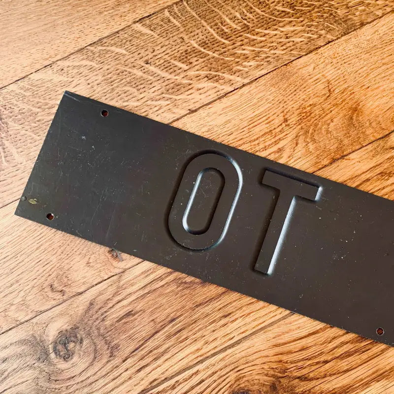 Targa auto vintage TO Torino in plastica - Italia 1970 - Targhe e Insegne