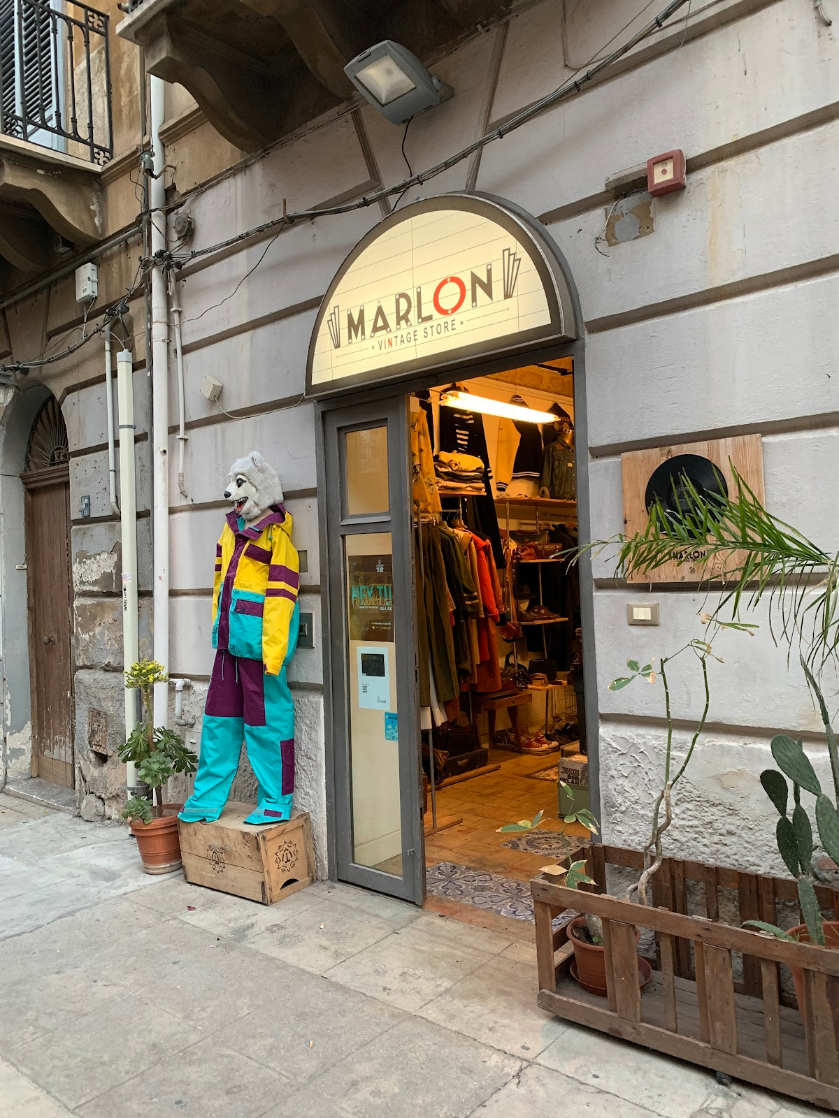 Marlon Vintage Store - negozio vintage a Palermo (foto via Google Maps)