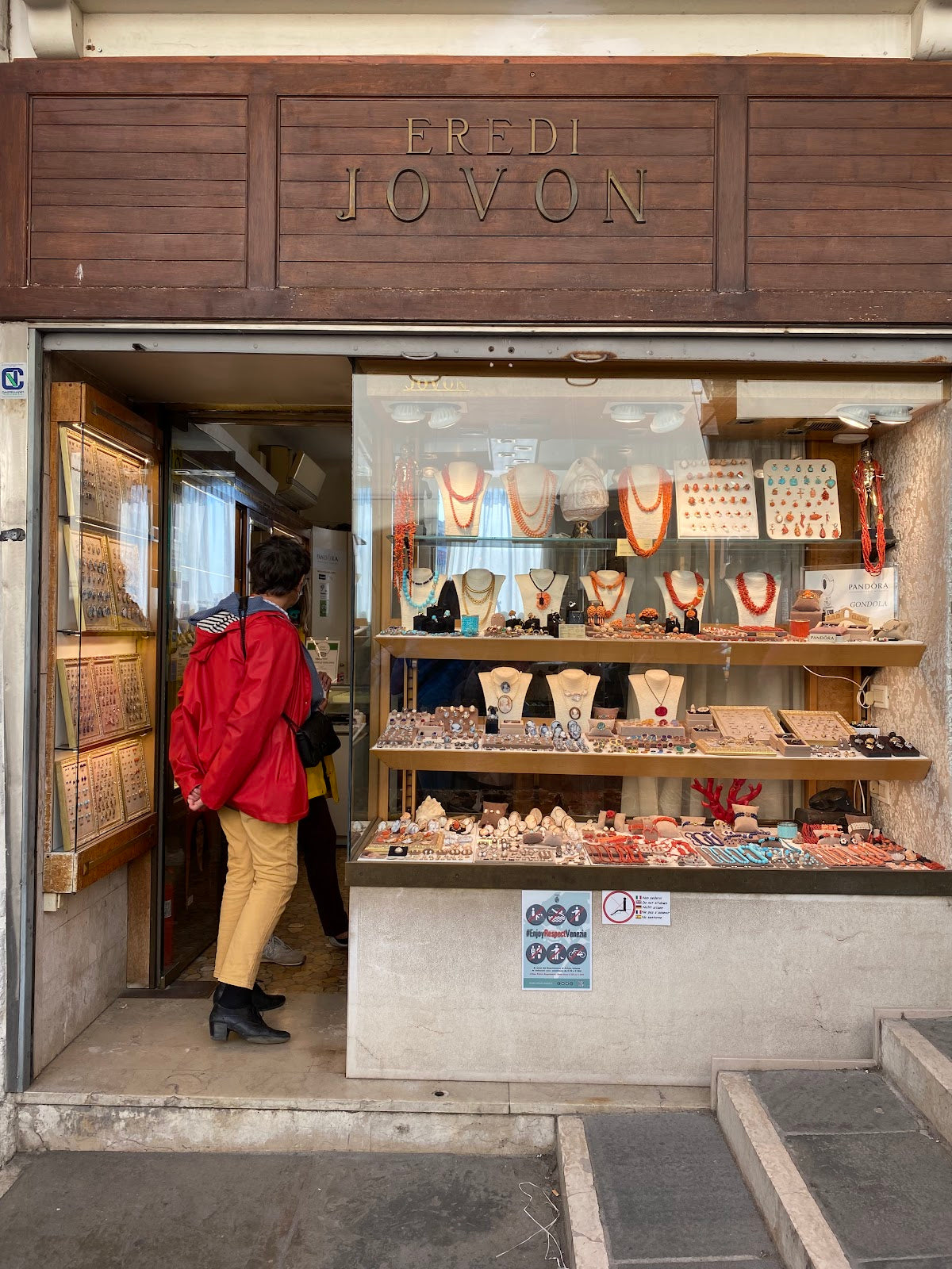 Eredi di Jovon Bruno - negozio vintage a Venezia (foto via Google Maps)