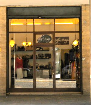 Griffe e Vintage - negozio vintage a Bologna (foto via Google Maps)
