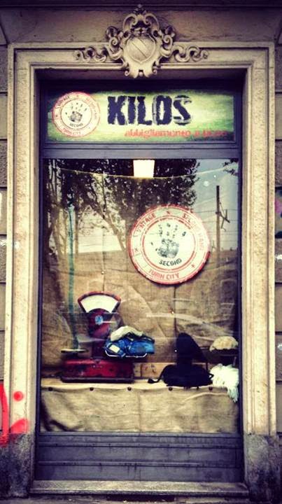 Kilos abbigliamento a peso - negozio vintage a Torino (foto via Google Maps)