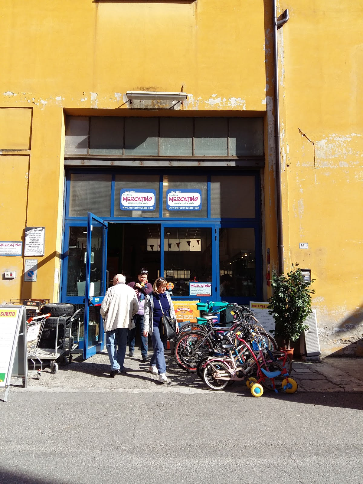 Mercatino franchising compravendita usato bologna - negozio vintage a Bologna (foto via Google Maps)