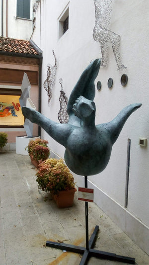 Descriptive image text