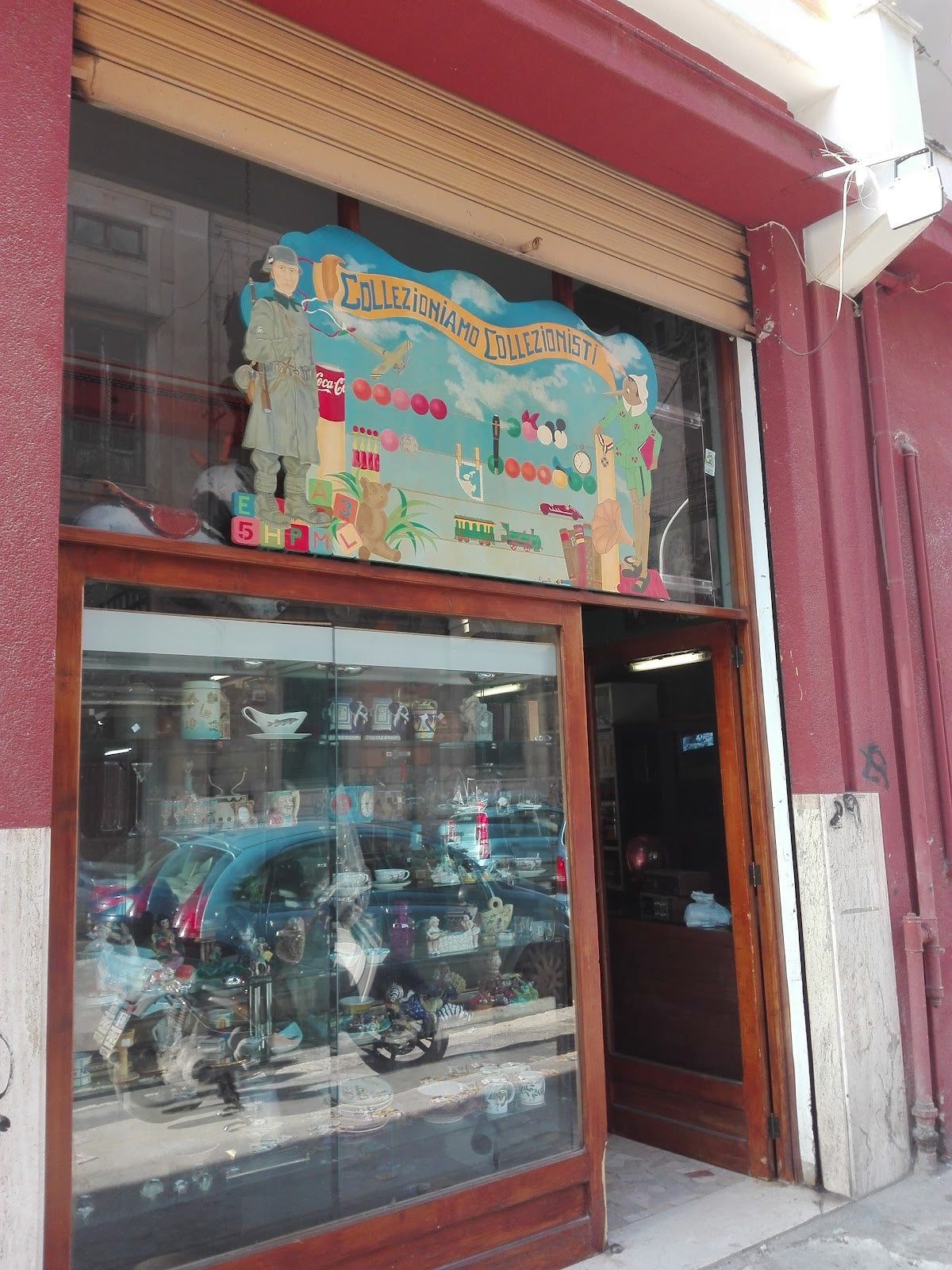 Collezioniamo Collezionisti di Luigi Fici - negozio vintage a Palermo (foto via Google Maps)