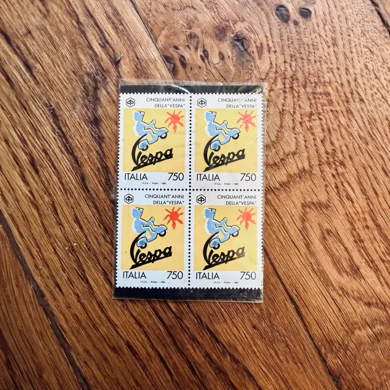 Foglio Francobolli 50 Anni Vespa Anniversario 750 Lire - Italia 1996 - Francobolli