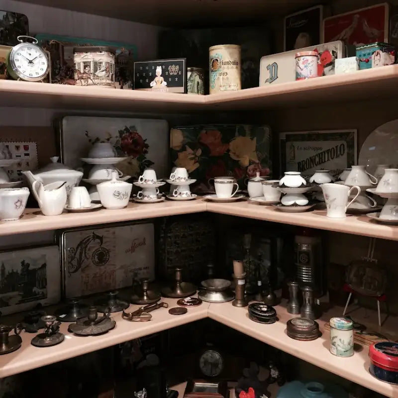 La Bottega Di Wally - Negozi vintage