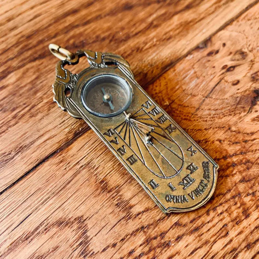 Orologio solare vintage in ottone con bussola e meridiana - Italia 1930 - Orologi portatili