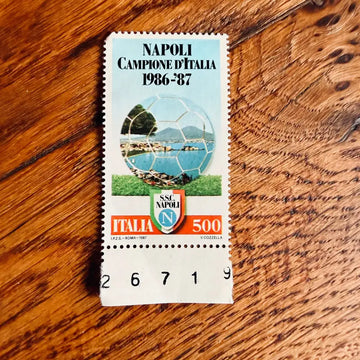 Scudetto Napoli Maradona Francobollo 500 Lire V. Cozzella - Italia 1987 - Francobolli