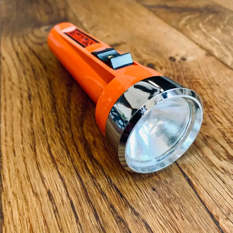 SUPERPILA Lampe de Poche/Flashlight/Taschenlampe/Torcia