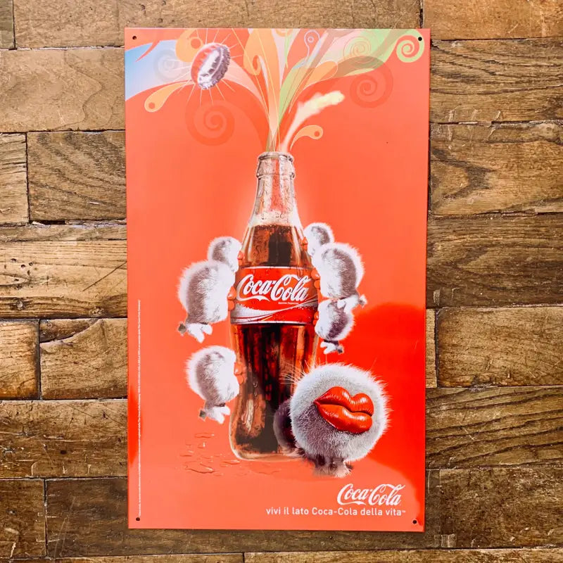 Targa pubblicitaria metallo Coca Cola - Italia 2000 – Dispensa Vintage Targa pubblicitaria metallo Coca Cola - Italia 2000 – Dispensa Vintage
